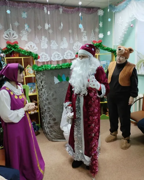 Новогодний утренник в детской библиотеке