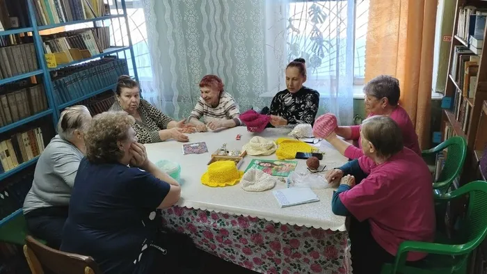 заседание кружка «Рукодельница»