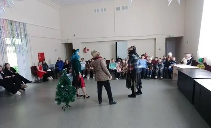 Праздничная новогодняя программа