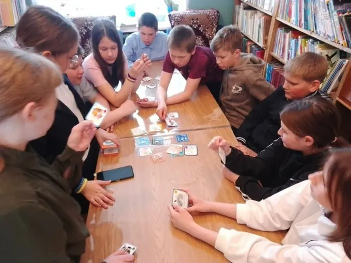 познавательная игра «Волонтёр — это звучит гордо!»